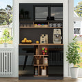 Sideboard mit verstellbaren Ablagen und glaenzenden Oberflaechen