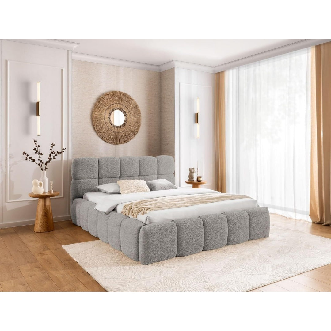 Boxspringbett verbindet weiche Polster und einen Lattenrost