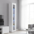 LED Beleuchtung und eine klappbare Konstruktion an dem Sideboard