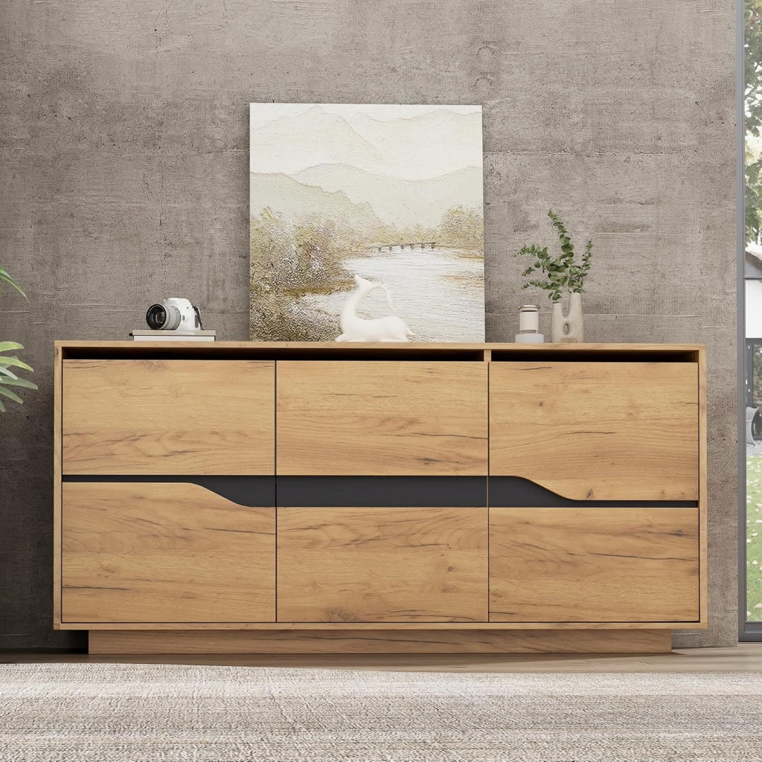 Sideboard verbindet grifflose Fronten und 3 Tueren