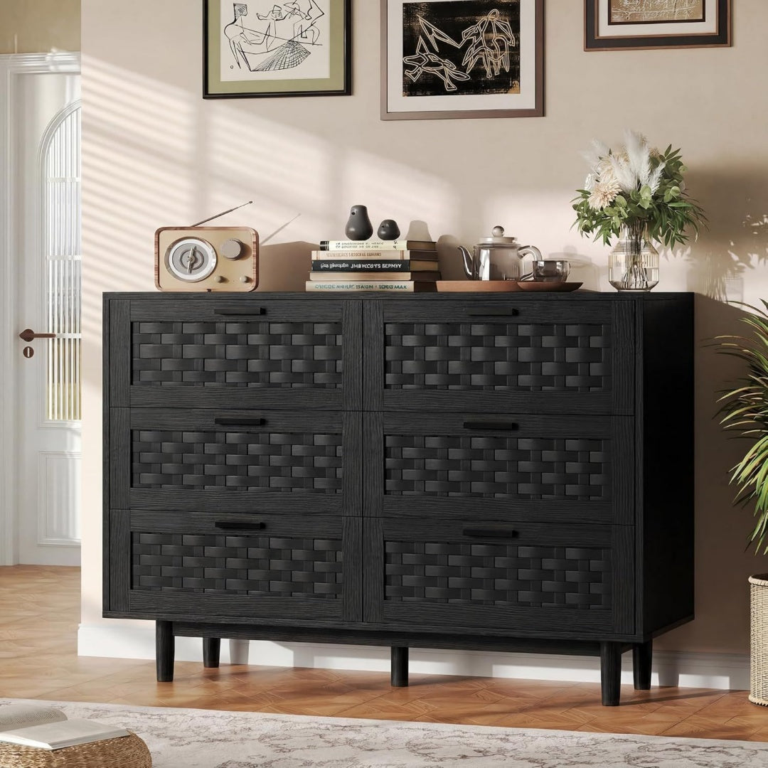 Sideboard verbindet 6 Schubladen und geflochtene Elemente