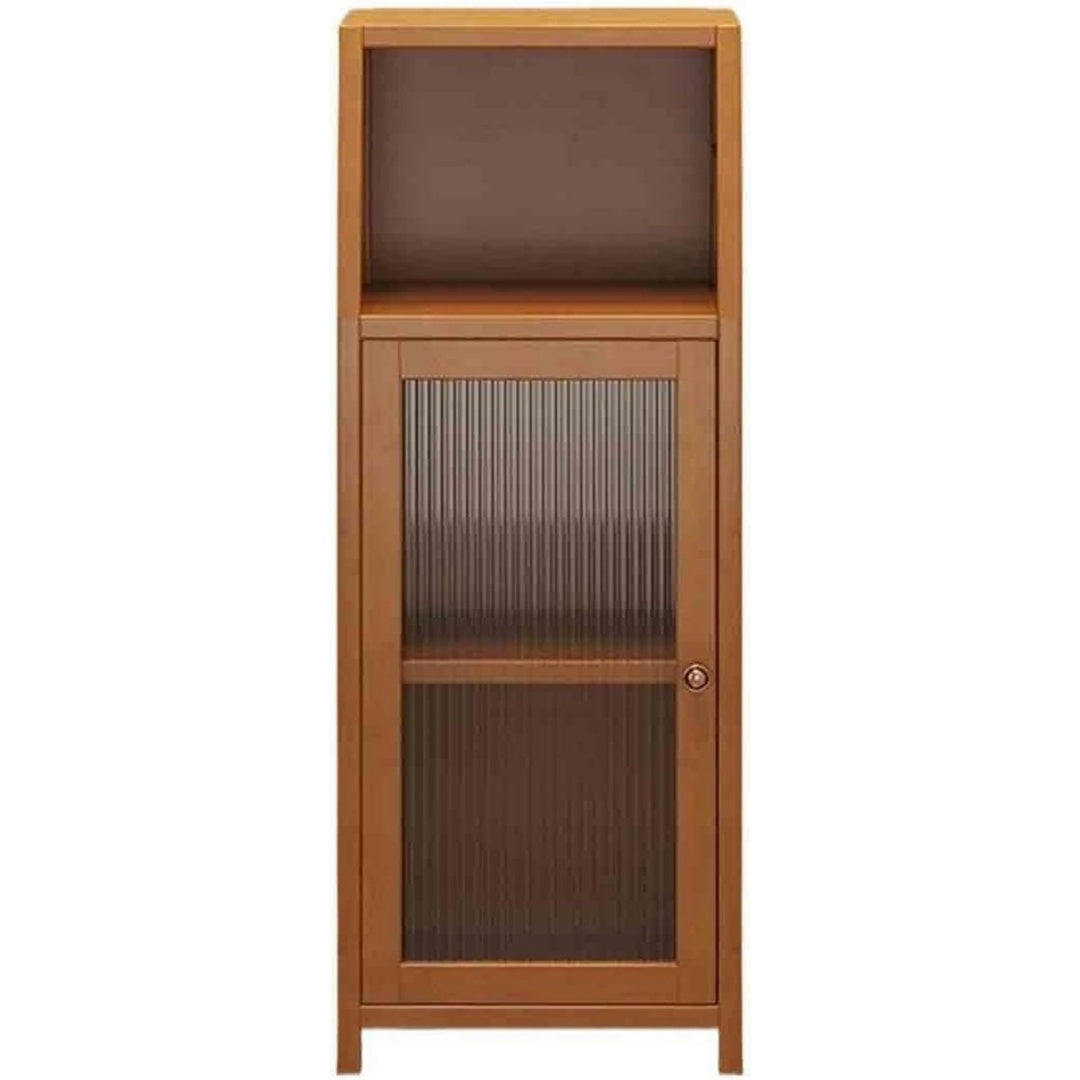 Sideboard verbindet Schubladen und geschlossenen Stauraum aus Metall