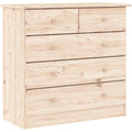 Das Sideboard nimmt mit 77 x 35 x 73 cm Gestalt an